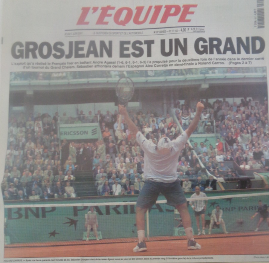Journal l'équipe 07/06/2001 Grosjean / Agassi - Grosjean est un grand - Roland Garros - Tennis - Journal L'Équipe authentique - Revue Vintage
