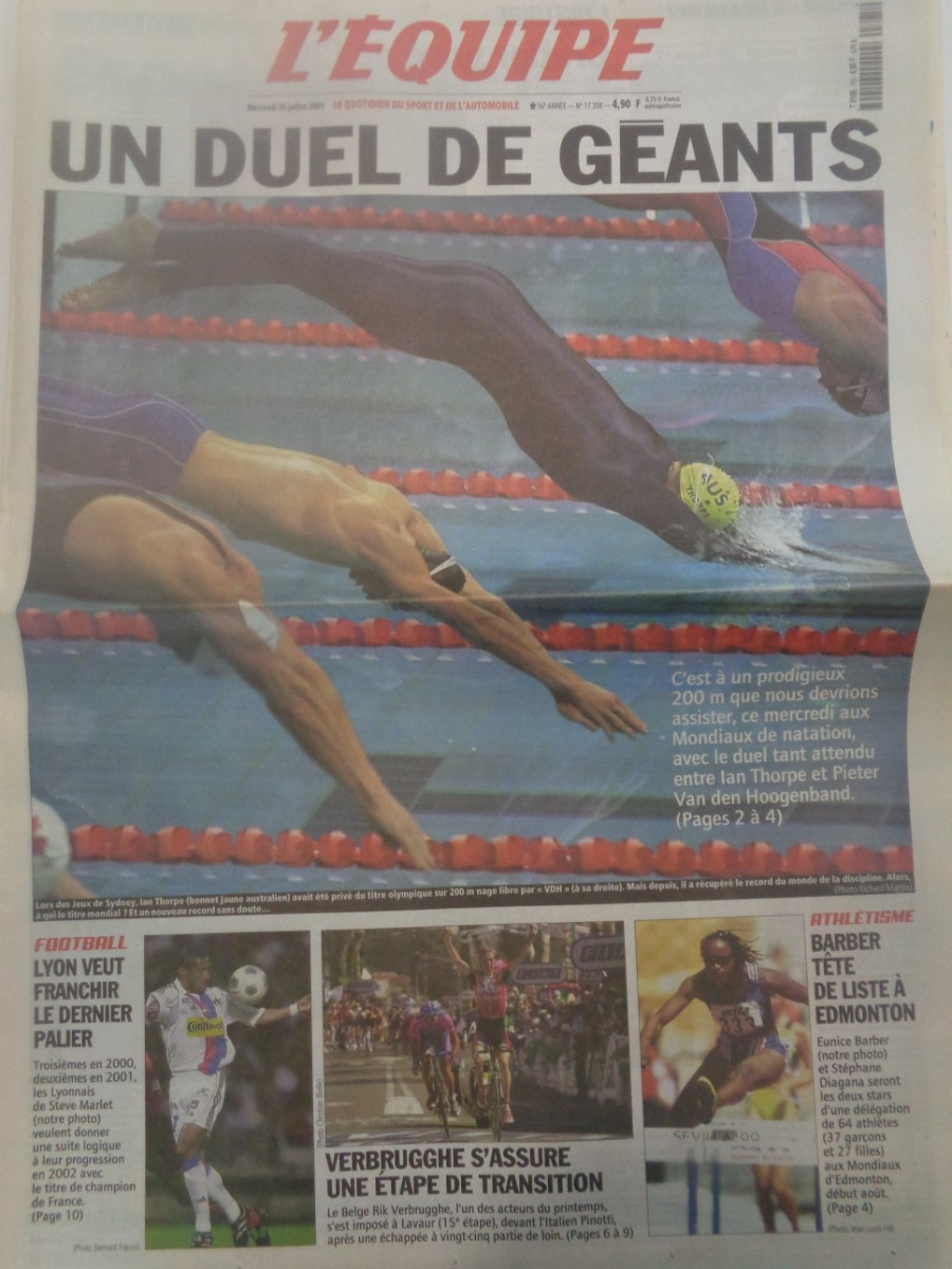 Journal l'équipe 25/07/2001 Un duel de géants - Mondiaux de natation - Journal L'Équipe authentique - Revue Vintage