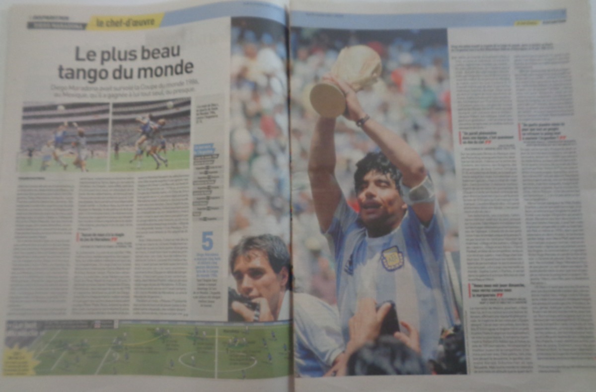 Journal l'équipe 26/11/2020 Dieu est mort - Diego Maradona - Hommage - Vue 5 - Journal L'Équipe