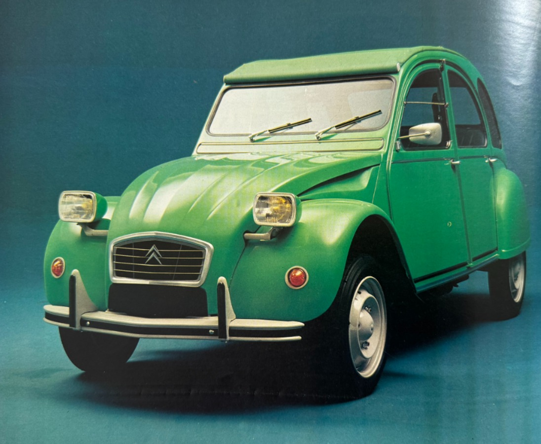 Catalogue Les petites Citroën 2 CV - Dyane - Méhari - Ami 8 - Vue 3 - Auto