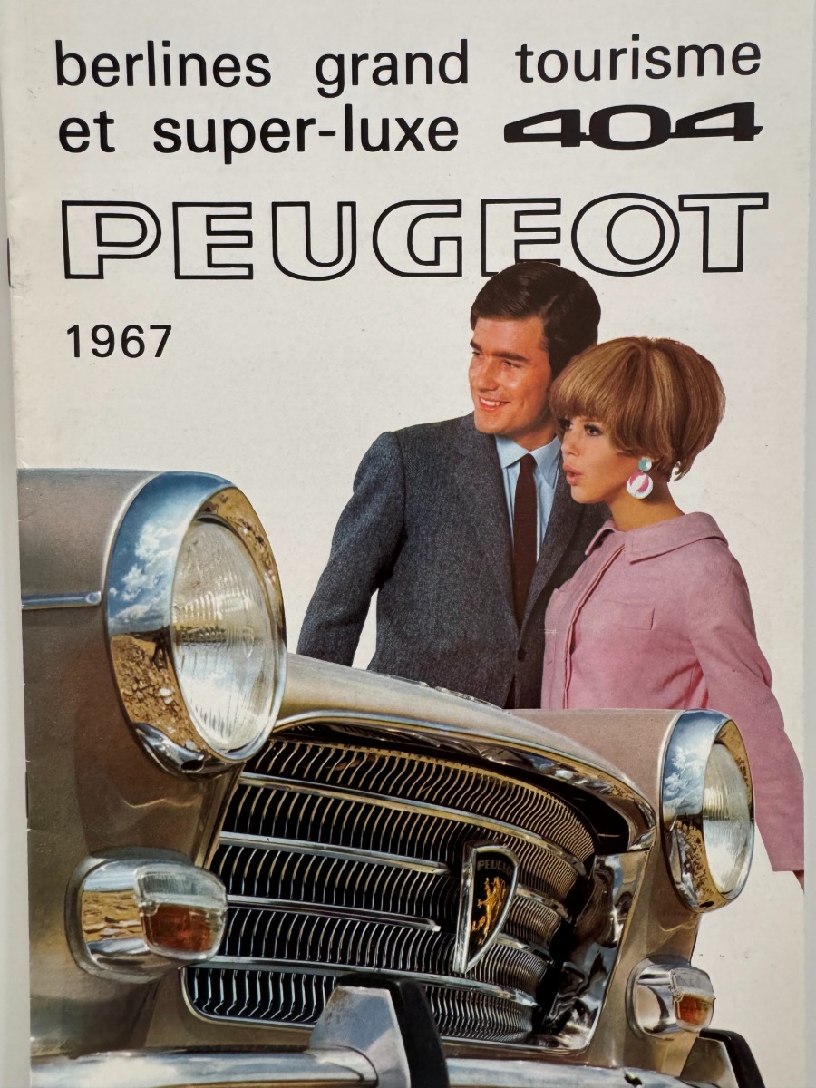 Catalogue Peugeot 404 Berline - Grand tourisme - Super Luxe - Auto authentique - Revue Vintage