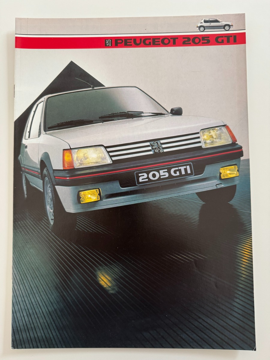 Catalogue Peugeot 205 GTI - année 1985 - Auto authentique - Revue Vintage