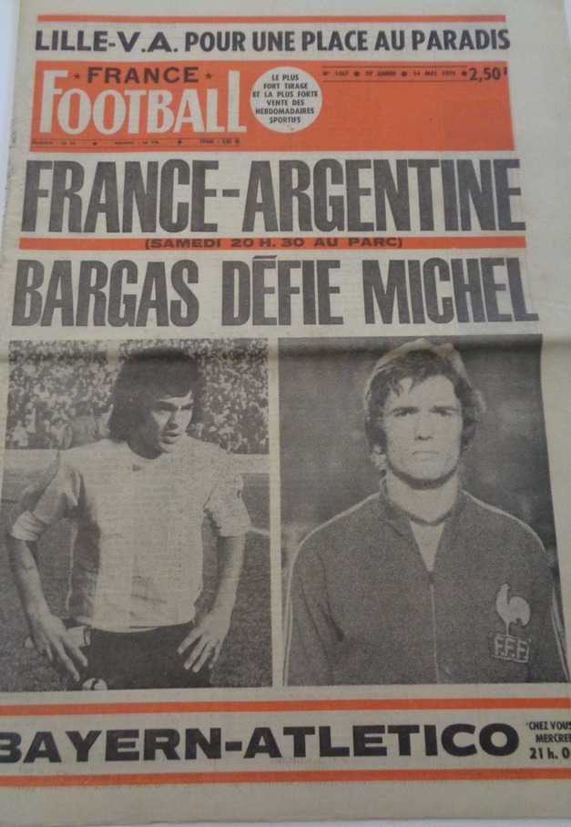 France Football année complète Coupe du Monde - Ballon d'or Cruyff 54 N - Vue 3 - Football