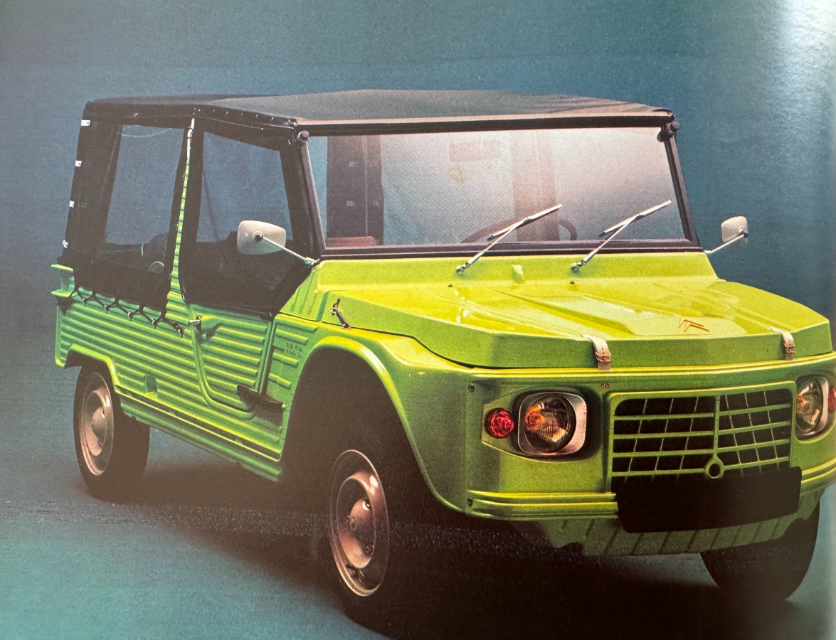 Catalogue Les petites Citroen 2 CV - Dyane - Méhari - Ami 8 - année 1976 - Vue 5 - Auto